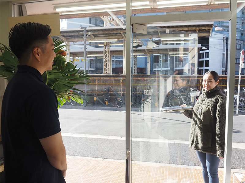 トレーナーがお出迎え